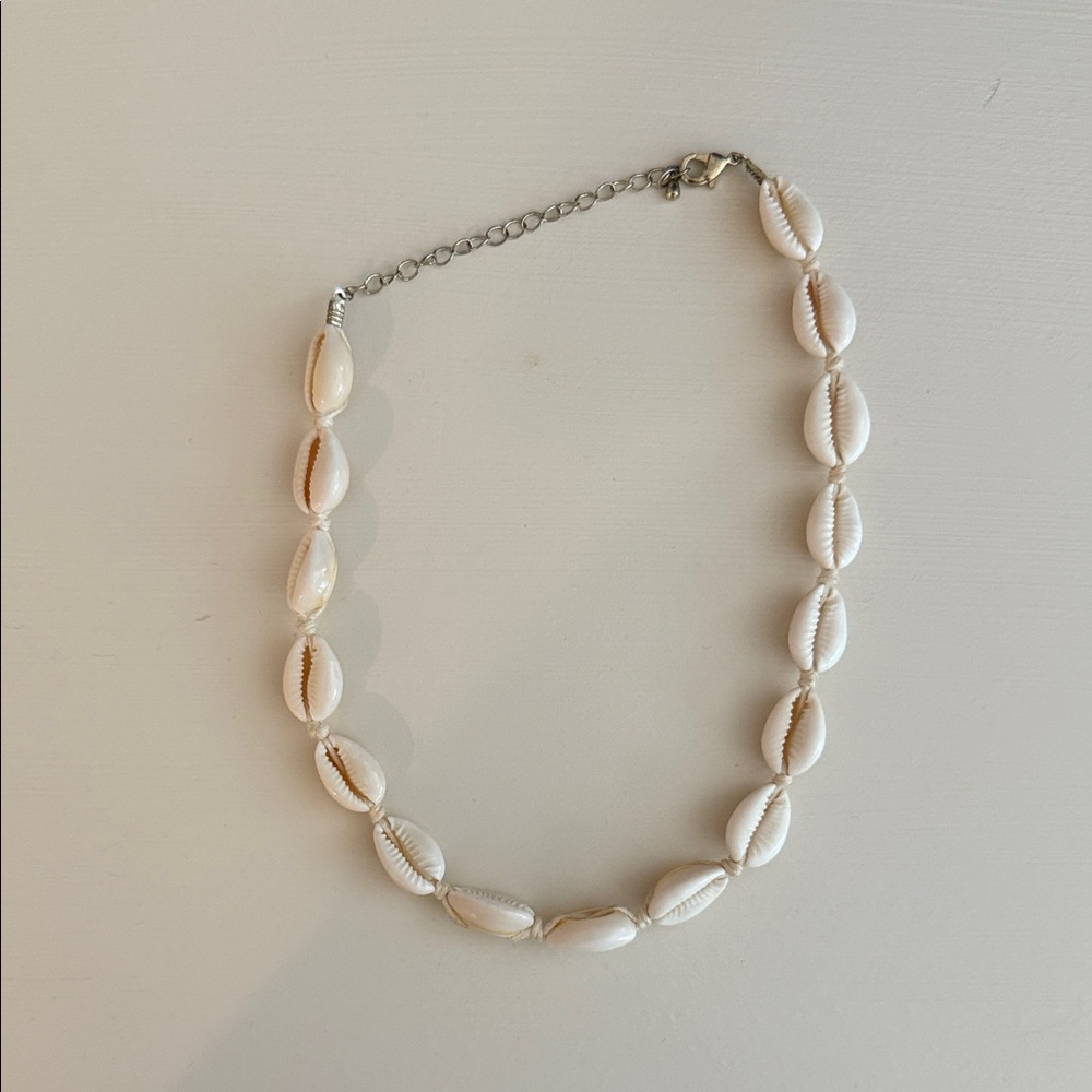 Elegant White Shell Necklace